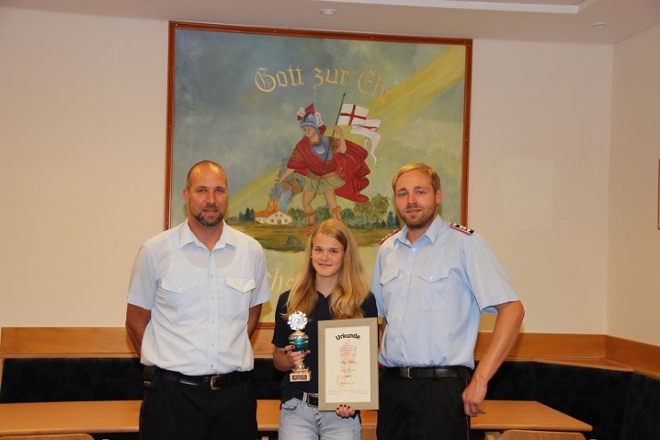 Antje Blömer wurde Jugendfeuerwehrfrau 2014